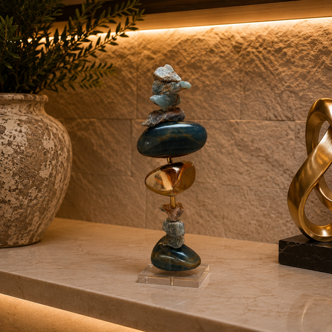 Escultura Decorativa de Ônix Azul e esfera banhada.
