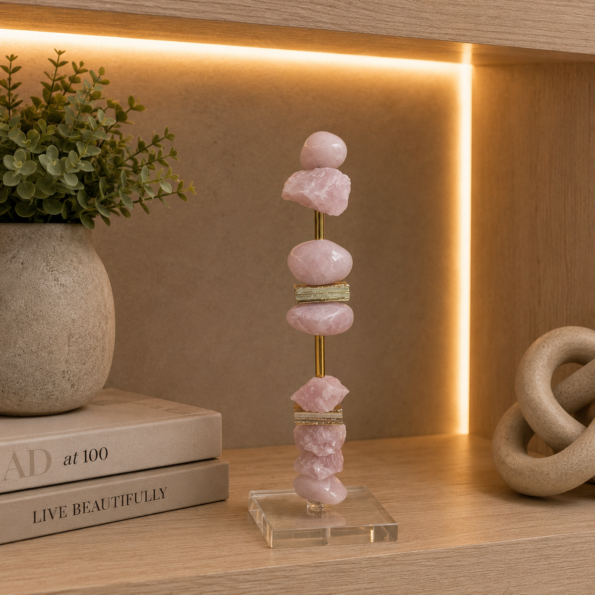 Escultura Decorativa - Quartzo Rosa e Pedra Banhada.