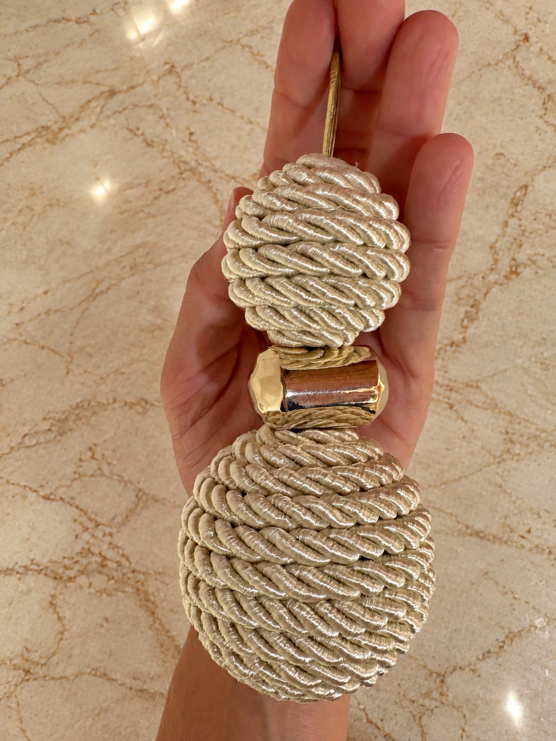 Caixa decorativa de acrílico de Esfera de Fio de Macrame e Banhada.