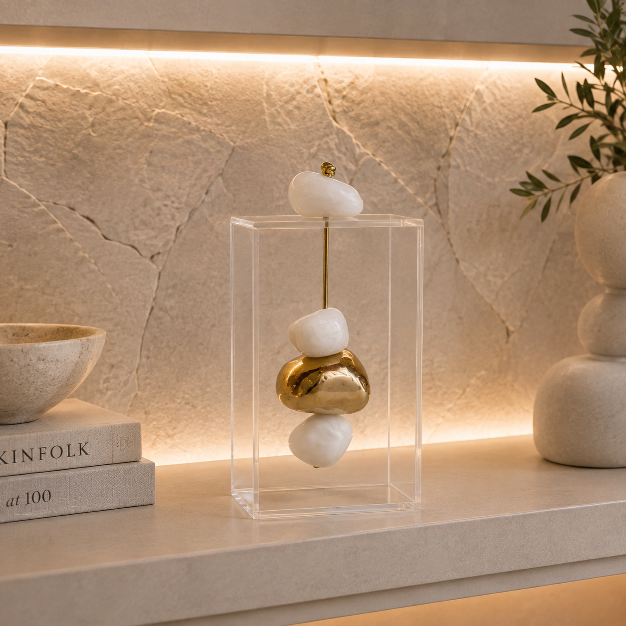 Caixa decorativa de acrílico de Quartzo Branco e Banhada.