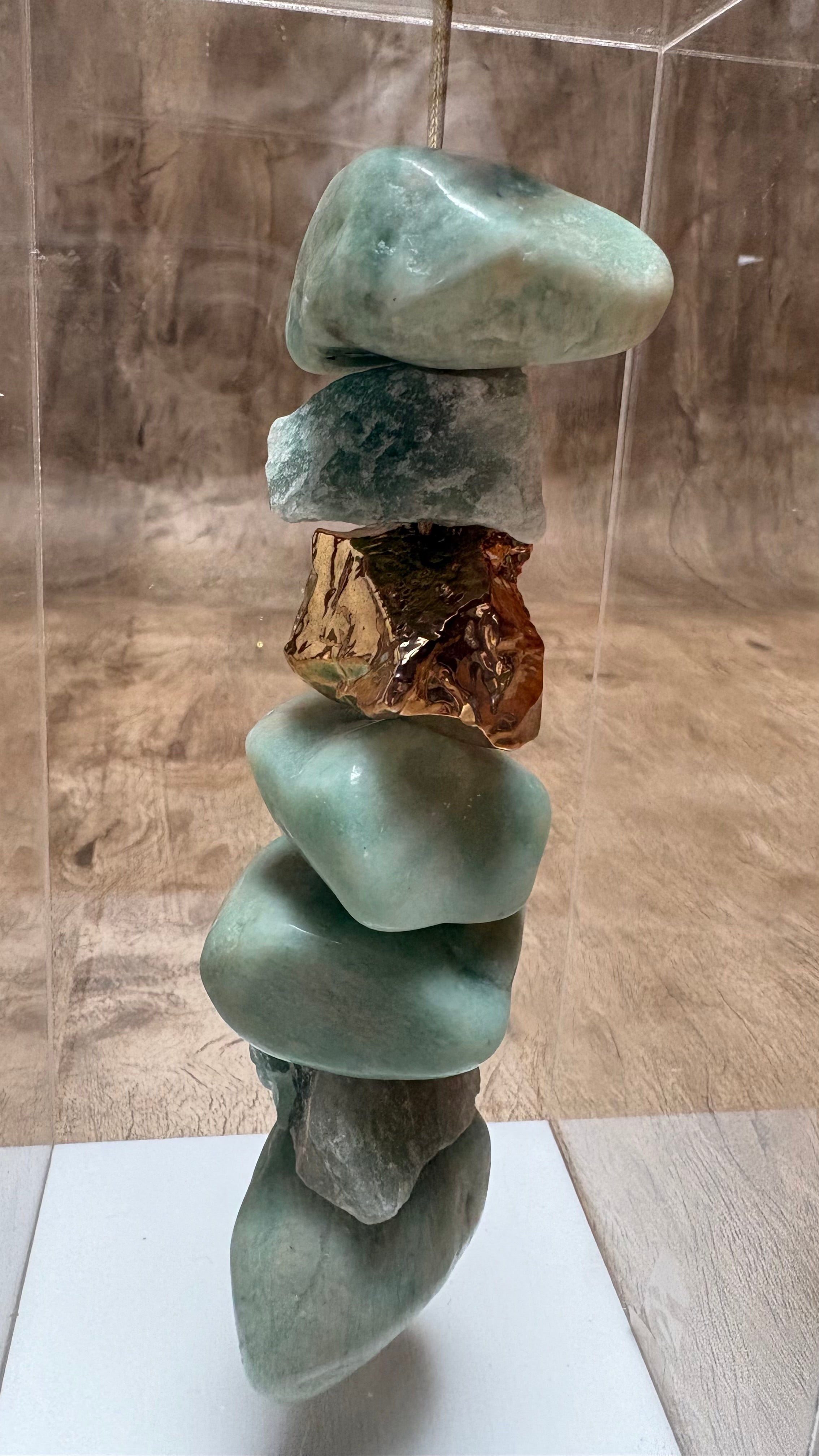 Caixa de Acrílico Decorativa Com Pedra Natural - Amazonita com pingente banhado.