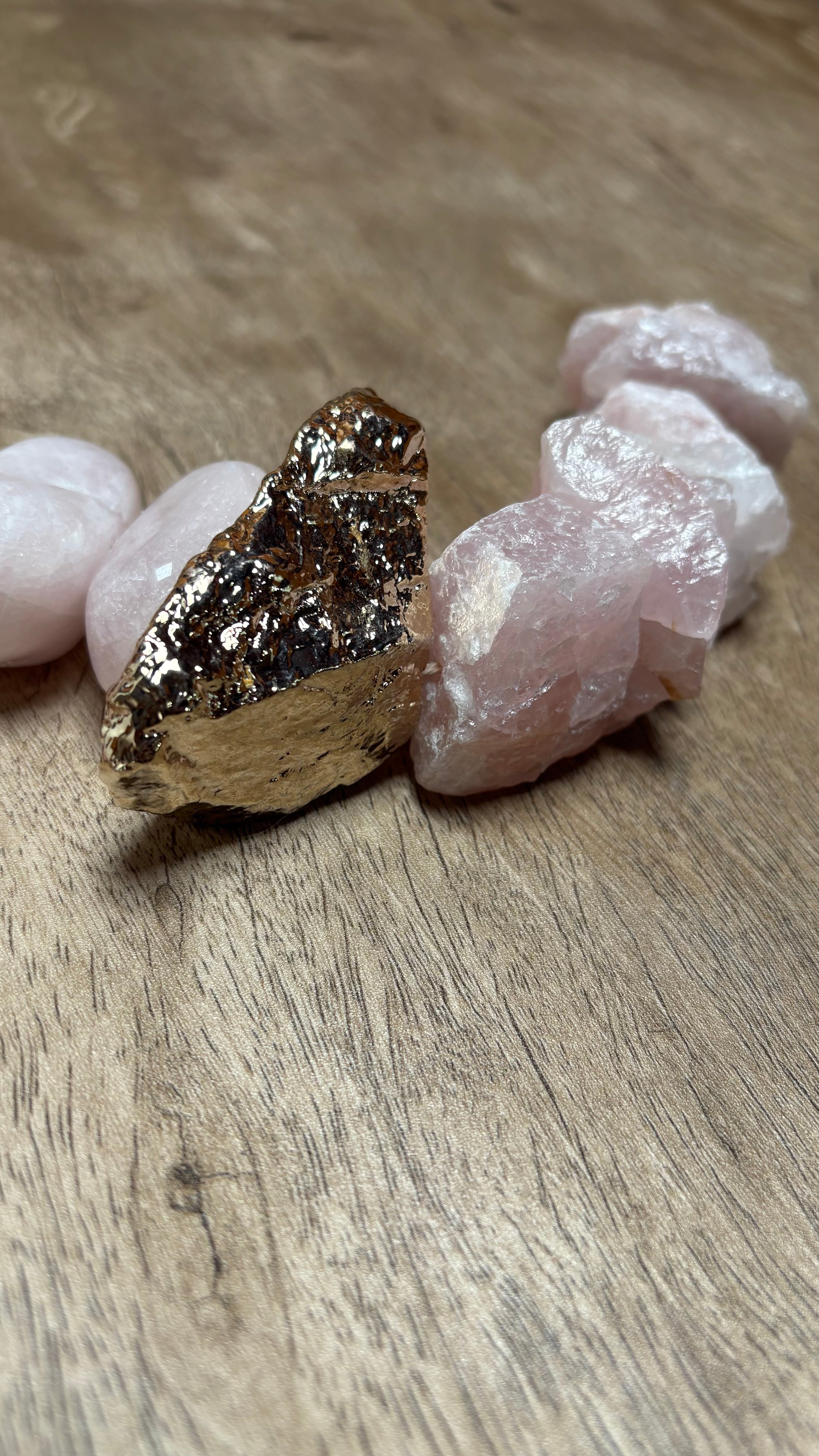 Colar de Mesa - Quartzo Rosa com pedra banhada.