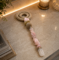 Colar de Mesa Letícia - Quartzo Rosa bruto com Aragonita e macrame.