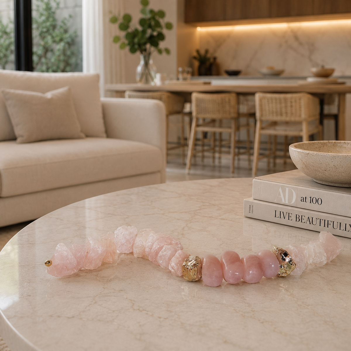 Colar de Mesa Bela- Quartzo Rosa com Pedra Banhada.