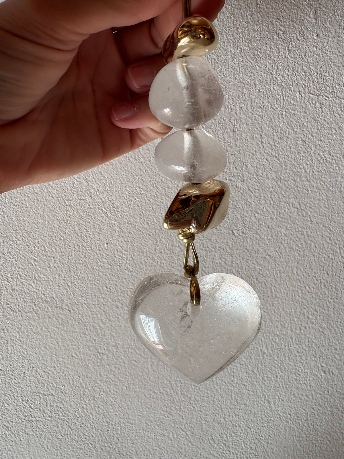 Caixa decorativa de acrílico de Pedras e Coração de Cristal.