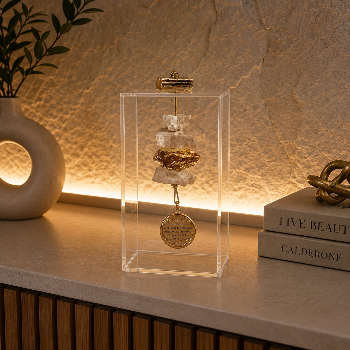 Caixa decorativa de acrílico de Fedspaldo e Banhada Bruta e Medalha da Família.