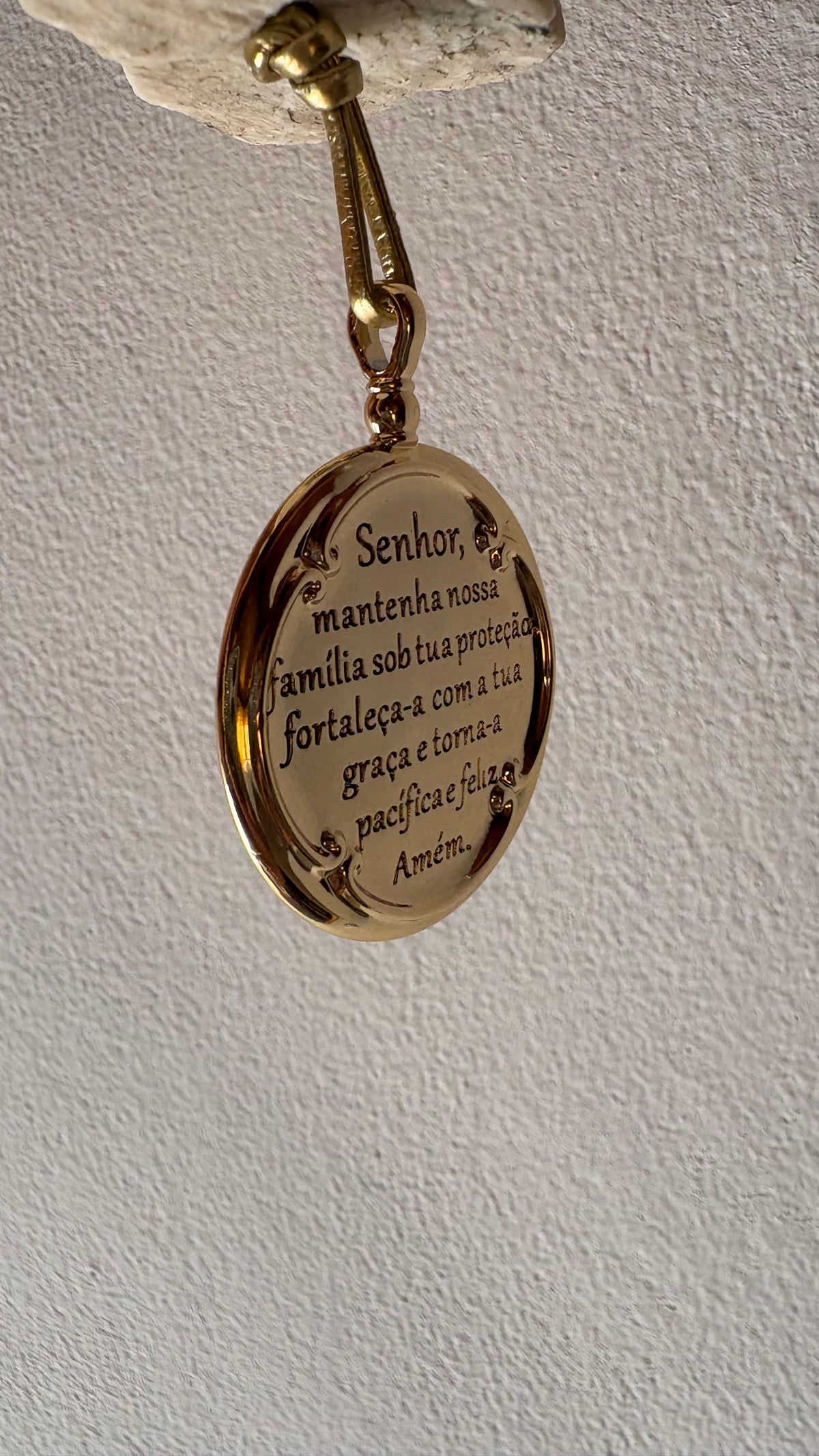 Caixa decorativa de acrílico de Fedspaldo e Banhada Bruta e Medalha da Família.