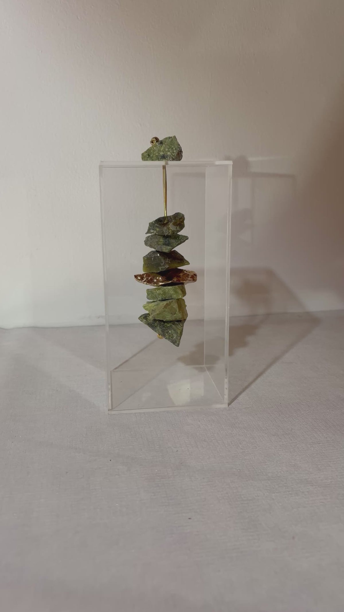 Caixa decorativa de acrílico de Serpentinita com Banhada.